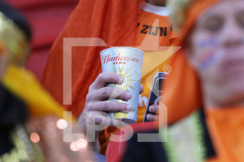 2022-11-21 - Netherlands fan with Beer Budweiser Zero during the FIFA World Cup 2022, Group A football match between Senegal and Netherlands on November 21, 2022 at Al Thumama Stadium in Doha, Qatar - FOOTBALL - WORLD CUP 2022 - SENEGAL V NETHERLANDS - FIFA WORLD CUP - SOCCER