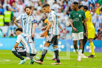 22/11/2022 - Lionel Messi of Argentina looks dejected at full time during the FIFA World Cup 2022, Group C football match between Argentina and Saudi Arabia on November 22, 2022 at Lusail Stadium in Al Daayen, Qatar - FOOTBALL - WORLD CUP 2022 - ARGENTINA V SAUDI ARABIA - FIFA MONDIALI - CALCIO