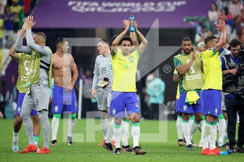 24/11/2022 - Marquinhos of Brazil celebrates winning following the FIFA World Cup 2022, Group G football match between Brazil and Serbia on November 24, 2022 at Lusail Stadium in Al Daayen, Qatar - FOOTBALL - WORLD CUP 2022 - BRAZIL V SERBIA - FIFA MONDIALI - CALCIO