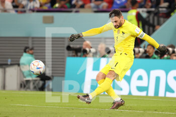2022-11-26 - France goalkeeper Hugo Lloris during the FIFA World Cup 2022, Group D football match between France and Denmark on November 26, 2022 at Stadium 974 in Doha, Qatar - FOOTBALL - WORLD CUP 2022 - FRANCE V DENMARK - FIFA WORLD CUP - SOCCER
