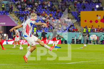 2022-11-26 - Antoine Griezmann (7) of France warms up during the FIFA World Cup 2022, Group D football match between France and Denmark on November 26, 2022 at Stadium 974 in Doha, Qatar - FOOTBALL - WORLD CUP 2022 - FRANCE V DENMARK - FIFA WORLD CUP - SOCCER