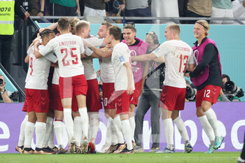 2022-11-26 - Denmark team celebrates after scoring a goal to make it 1-1 during the FIFA World Cup 2022, Group D football match between France and Denmark on November 26, 2022 at Stadium 974 in Doha, Qatar - FOOTBALL - WORLD CUP 2022 - FRANCE V DENMARK - FIFA WORLD CUP - SOCCER