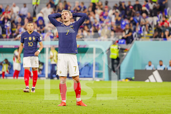 2022-11-26 - Antoine Griezmann (7) of France reacts during the FIFA World Cup 2022, Group D football match between France and Denmark on November 26, 2022 at Stadium 974 in Doha, Qatar - FOOTBALL - WORLD CUP 2022 - FRANCE V DENMARK - FIFA WORLD CUP - SOCCER