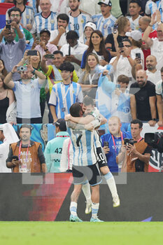 2022-11-26 - Lionel Messi of Argentina celebrates with Rodrigo De Paul after the 2-0 goal during the FIFA World Cup 2022, Group C football match between Argentina and Mexico on November 26, 2022 at Lusail Stadium in Al Daayen, Qatar - FOOTBALL - WORLD CUP 2022 - ARGENTINA V MEXICO - FIFA WORLD CUP - SOCCER
