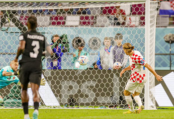 28/11/2022 - Lovro Majer (7) of Croatia scores a goal 4-1 during the Fifa World Cup 2022, Group F football match between Croatia and Canada on November 27, 2022 at Khalifa International Stadium in Doha, Qatar - FOOTBALL - WORLD CUP 2022 - CROATIA V CANADA - FIFA MONDIALI - CALCIO