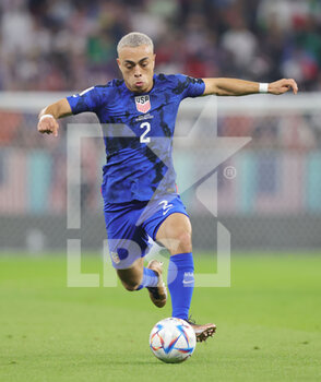 2022-11-29 - Sergino Dest of USA during the FIFA World Cup 2022, Group B football match between Iran and United States on November 29, 2022 at Al Thumama Stadium in Doha, Qatar - FOOTBALL - WORLD CUP 2022 - IRAN V UNITED STATES - FIFA WORLD CUP - SOCCER
