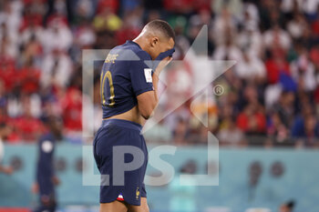 2022-11-30 - Kylian Mbappe of France during the FIFA World Cup 2022, Group D football match between Tunisia and France on November 30, 2022 at Education City Stadium in Doha, Qatar - FOOTBALL - WORLD CUP 2022 - TUNISIA V FRANCE - FIFA WORLD CUP - SOCCER