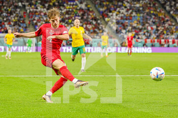 2022-11-30 - Mathias Jensen (7) of Denmark during the FIFA World Cup 2022, Group D football match between Australia and Denmark on November 30, 2022 at Al-Janoub Stadium in Al-Wakrah, Qatar - FOOTBALL - WORLD CUP 2022 - AUSTRALIA V DENMARK - FIFA WORLD CUP - SOCCER