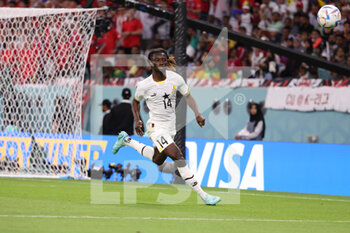 2022-11-28 - Gideon Mensah of Ghana during the FIFA World Cup 2022, Group H football match between South Korea Republic and Ghana on November 28, 2022 at Education City Stadium in Doha, Qatar - FOOTBALL - WORLD CUP 2022 - KOREA REPUBLIC V GHANA - FIFA WORLD CUP - SOCCER