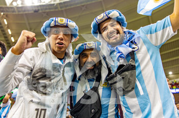 2022-12-04 - Argentina fans during the FIFA World Cup 2022, Round of 16 football match between Argentina and Australia on December 3, 2022 at Ahmad Bin Ali Stadium in Al Rayyan, Qatar - FOOTBALL - WORLD CUP 2022 - 1/8 - ARGENTINA V AUSTRALIA - FIFA WORLD CUP - SOCCER