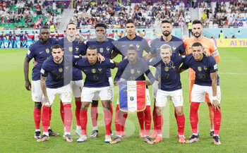 2022-12-04 - Team of France during the FIFA World Cup 2022, Round of 16 football match between France and Poland on December 4, 2022 at Al Thumama Stadium in Doha, Qatar - FOOTBALL - WORLD CUP 2022 - 1/8 - FRANCE V POLAND - FIFA WORLD CUP - SOCCER