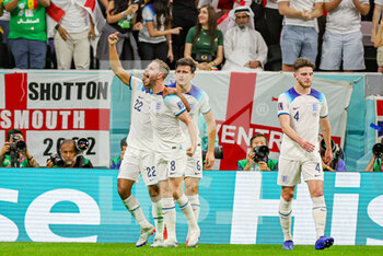 2022-12-04 - Jordan Henderson (8) of England scores a goal and celebrates 1-0 with Jude Bellingham during the FIFA World Cup 2022, Round of 16 football match between England and Senegal on December 4, 2022 at Al Bayt Stadium in Al Khor, Qatar - FOOTBALL - WORLD CUP 2022 - 1/8 - ENGLAND V SENEGAL - FIFA WORLD CUP - SOCCER