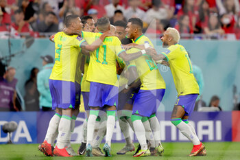 2022-12-05 - Brazil celebrates the Richarlison's goal during the FIFA World Cup 2022, Round of 16 football match between Brazil and Korea Republic on December 5, 2022 at Stadium 974 in Doha, Qatar - FOOTBALL - WORLD CUP 2022 - 1/8 - BRAZIL V KOREA REPUBLIC - FIFA WORLD CUP - SOCCER