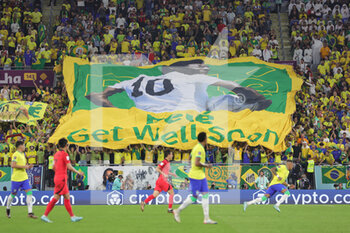 2022-12-05 - Banner to Pele during the FIFA World Cup 2022, Round of 16 football match between Brazil and Korea Republic on December 5, 2022 at Stadium 974 in Doha, Qatar - FOOTBALL - WORLD CUP 2022 - 1/8 - BRAZIL V KOREA REPUBLIC - FIFA WORLD CUP - SOCCER