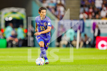 2022-12-06 - Hidemasa Morita (13) of Japan during the FIFA World Cup 2022, Round of 16 football match between Japan and Croatia on December 5, 2022 at Al-Janoub Stadium in Al-Wakrah, Qatar - FOOTBALL - WORLD CUP 2022 - 1/8 - JAPAN V CROATIA - FIFA WORLD CUP - SOCCER