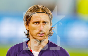 2022-12-06 - Luka Modric (10) of Croatia during the FIFA World Cup 2022, Round of 16 football match between Japan and Croatia on December 5, 2022 at Al-Janoub Stadium in Al-Wakrah, Qatar - FOOTBALL - WORLD CUP 2022 - 1/8 - JAPAN V CROATIA - FIFA WORLD CUP - SOCCER