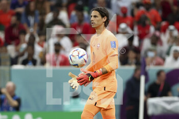 2022-12-06 - Switzerland goalkeeper Yann Sommer during the FIFA World Cup 2022, Round of 16 football match between Portugal and Switzerland on December 6, 2022 at Lusail Stadium in Al Daayen, Qatar - FOOTBALL - WORLD CUP 2022 - 1/8 - PORTUGAL V SWITZERLAND - FIFA WORLD CUP - SOCCER