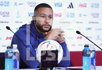 2022-12-08 - Memphis Depay of Netherlands answer to the media during a press conference at the Qatar National Convention Center QNCC during the FIFA World Cup 2022 on December 8, 2022 in Doha, Qatar - FOOTBALL - WORLD CUP 2022 - MISCS - FIFA WORLD CUP - SOCCER