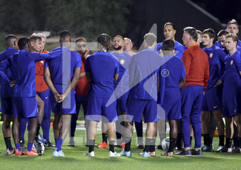 2022-12-08 - Assistant-coach of Netherlands Edgar Davis, Memphis Depay, Virgil van Dijk, coach Louis van Gaal during Netherlands training session at the Qatar University training center during the FIFA World Cup 2022 on December 8, 2022 in Doha, Qatar - FOOTBALL - WORLD CUP 2022 - MISCS - FIFA WORLD CUP - SOCCER