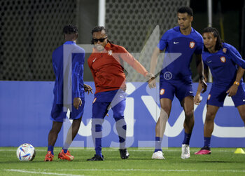 2022-12-08 - Assistant-coach of Netherlands Edgar Davis during Netherlands training session at the Qatar University training center during the FIFA World Cup 2022 on December 8, 2022 in Doha, Qatar - FOOTBALL - WORLD CUP 2022 - MISCS - FIFA WORLD CUP - SOCCER