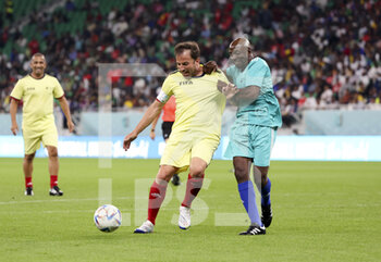 2022-12-12 - Alessandro Del Piero of Italy, Claude Makelele of France during a football match gathering FIFA legends and workers who built the stadiums to benefit the charity 'Football unites the World' at Al Thumama Stadium during the FIFA World Cup 2022 on December 12, 2022 in Doha, Qatar - FOOTBALL - WORLD CUP 2022 - MISCS - FIFA WORLD CUP - SOCCER