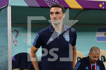 2022-12-13 - Coach of Argentina Lionel Scaloni during the FIFA World Cup 2022, Semi-final football match between Argentina and Croatia on December 13, 2022 at Lusail Stadium in Al Daayen, Qatar - FOOTBALL - WORLD CUP 2022 - 1/2 - ARGENTINA V CROATIA - FIFA WORLD CUP - SOCCER