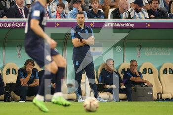 2022-12-13 - Coach of Argentina Lionel Scaloni during the FIFA World Cup 2022, Semi-final football match between Argentina and Croatia on December 13, 2022 at Lusail Stadium in Al Daayen, Qatar - FOOTBALL - WORLD CUP 2022 - 1/2 - ARGENTINA V CROATIA - FIFA WORLD CUP - SOCCER