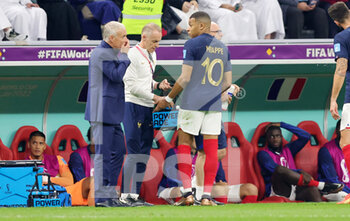 2022-12-14 - Head coach Didier Deschamps of France with Kylian Mbappe during the FIFA World Cup 2022, Semi-final football match between France and Morocco on December 14, 2022 at Al Bayt Stadium in Al Khor, Qatar - FOOTBALL - WORLD CUP 2022 - 1/2 - FRANCE V MOROCCO - FIFA WORLD CUP - SOCCER