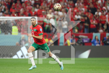 2022-12-14 - Achraf Hakimi of Morocco during the FIFA World Cup 2022, Semi-final football match between France and Morocco on December 14, 2022 at Al Bayt Stadium in Al Khor, Qatar - FOOTBALL - WORLD CUP 2022 - 1/2 - FRANCE V MOROCCO - FIFA WORLD CUP - SOCCER