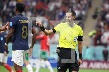 2022-12-14 - Referee Cesar Arturo Ramos Palazuelos during the FIFA World Cup 2022, Semi-final football match between France and Morocco on December 14, 2022 at Al Bayt Stadium in Al Khor, Qatar - FOOTBALL - WORLD CUP 2022 - 1/2 - FRANCE V MOROCCO - FIFA WORLD CUP - SOCCER