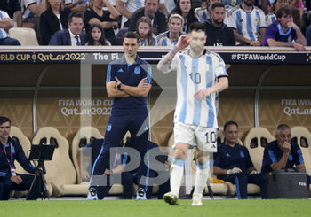 2022-12-18 - Coach of Argentina Lionel Scaloni, Lionel Messi of Argentina during the FIFA World Cup 2022, Final football match between Argentina and France on December 18, 2022 at Lusail Stadium in Al Daayen, Qatar - FOOTBALL - WORLD CUP 2022 - FINAL - ARGENTINA V FRANCE - FIFA WORLD CUP - SOCCER