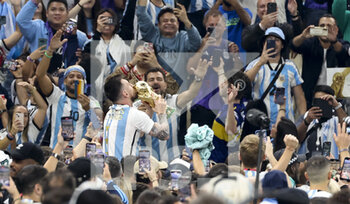 2022-12-18 - Lionel Messi of Argentina celebrates the victory following the FIFA World Cup 2022, Final football match between Argentina and France on December 18, 2022 at Lusail Stadium in Al Daayen, Qatar - FOOTBALL - WORLD CUP 2022 - FINAL - ARGENTINA V FRANCE - FIFA WORLD CUP - SOCCER