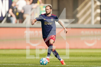2022-08-06 - Daley Blind of Ajax during the Netherlands championship, Eredivisie football match between Fortuna Sittard and Ajax on August 6, 2022 at Fortuna Sittard Stadion in Sittard, Netherlands - FOOTBALL - NETHERLANDS CHAMP - FORTUNA SITTARD V AJAX - NETHERLANDS EREDIVISIE - SOCCER