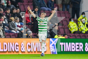 2022-01-26 - Georgios Giakoumakis (7) of Celtic FC celebrates his goal 0-2 during the Scottish championship, Cinch SPFL Premiership football match between Heart of Midlothian and Celtic on January 26, 2022 at Tynecastle Park in Edinburgh, Scotland - HEART OF MIDLOTHIAN VS CELTIC - SCOTTISH PREMIERSHIP - SOCCER