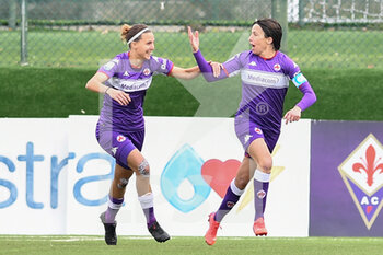 2022-01-16 - Daniela Sabatino (Fiorentina Femminile) celebrates after scoring a goal with Valery Vigilucci (Fiorentina Femminile) - ACF FIORENTINA VS US SASSUOLO - ITALIAN SERIE A WOMEN - SOCCER