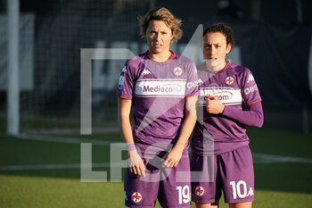 2022-01-22 - Valentina Giacinti (Fiorentina) and Michela Catena (Fiorentina) - JUVENTUS FC VS ACF FIORENTINA - ITALIAN SERIE A WOMEN - SOCCER
