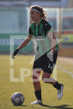 2022-01-22 - Kamila Dubcova of US SASSUOLO in action during the Serie A Women match between US Sassuolo and Hellas Verona FC at Enzo Ricci on January 22, 2022 in Sassuolo (MO), Italy. - US SASSUOLO VS HELLAS VERONA WOMEN - ITALIAN SERIE A WOMEN - SOCCER