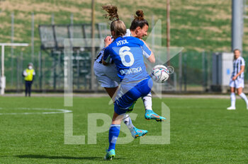 2022-02-27 - Arianna Caruso (Juventus) fights for the ball against Anna Knol (Empoli) - EMPOLI LADIES VS JUVENTUS FC - ITALIAN SERIE A WOMEN - SOCCER