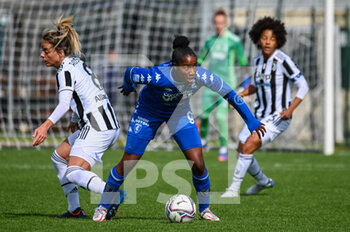 2022-02-27 - Chantè Domping (Empoli) fights for the ball against Martina Rosucci (Juventus) - EMPOLI LADIES VS JUVENTUS FC - ITALIAN SERIE A WOMEN - SOCCER