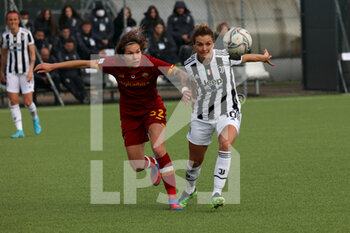 2022-03-05 - Elena Linari (Roma) vs Cristiana Girelli (Juventus Women) - JUVENTUS FC VS AS ROMA - ITALIAN SERIE A WOMEN - SOCCER
