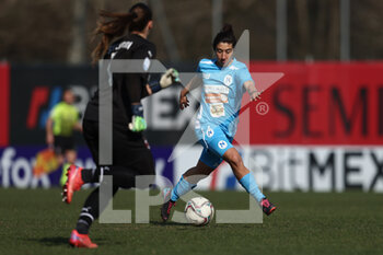 2022-03-06 - Romina Pinna (Napoli femminile) shoots the ball - AC MILAN VS NAPOLI FEMMINILE - ITALIAN SERIE A WOMEN - SOCCER
