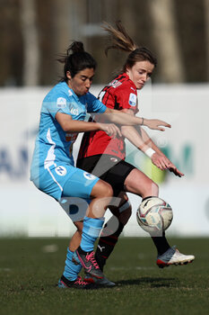 2022-03-06 - Sara Gonzalez Rodriguez (Napoli femminile) and Christy Grimshaw (AC Milan) battle for the ball  - AC MILAN VS NAPOLI FEMMINILE - ITALIAN SERIE A WOMEN - SOCCER