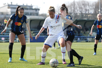 2022-03-20 - Stefania Tarenzi (UC Sampdoria) is challenged by Flaminia Simonetti (FC Internazionale) - INTER - FC INTERNAZIONALE VS UC SAMPDORIA - ITALIAN SERIE A WOMEN - SOCCER