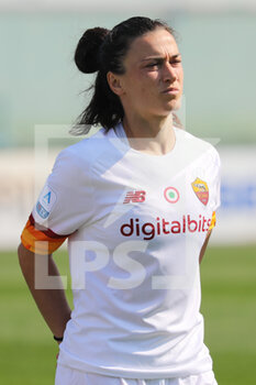2022-03-26 - Valeria Pirone of AS ROMA looks on during the Serie A Woman match between US Sassuolo and AS Roma at Stadio Ricci on March 26, 2022 in Sassuolo (MO), Italy. - US SASSUOLO VS AS ROMA - ITALIAN SERIE A WOMEN - SOCCER