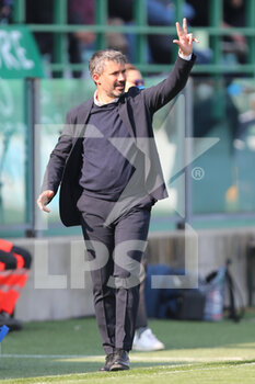 2022-03-26 - Alessandro Spugna head coach of AS ROMA gestures during the Serie A Woman match between US Sassuolo and AS Roma at Stadio Ricci on March 26, 2022 in Sassuolo (MO), Italy. - US SASSUOLO VS AS ROMA - ITALIAN SERIE A WOMEN - SOCCER