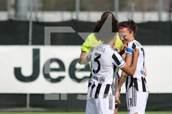 2022-04-03 - Sara Gama (Juventus Women) and Barbara Bonansea (Juventus Women) - JUVENTUS FC VS UC SAMPDORIA - ITALIAN SERIE A WOMEN - SOCCER
