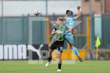 2022-04-24 - Kamila Dubcova of US SASSUOLO competes for the ball with Paola Di Marino of NAPOLI FEMMINILE during the Serie A Women match between US Sassuolo and Napoli Femminile at Enzo Ricci on April 24, 2022 in Sassuolo (MO), Italy. - US SASSUOLO VS NAPOLI FEMMINILE - ITALIAN SERIE A WOMEN - SOCCER