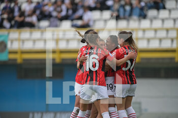2022-05-07 - AC Milan celebrates after scoring his side's first goal of the match.  PRIMO Goal - INTER - FC INTERNAZIONALE VS AC MILAN - ITALIAN SERIE A WOMEN - SOCCER