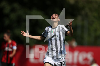 2022-05-14 - Annahita Zamanian Bakhtiari (Juventus FC)  celebrates after scoring his side's first goal of the match - AC MILAN VS JUVENTUS FC - ITALIAN SERIE A WOMEN - SOCCER