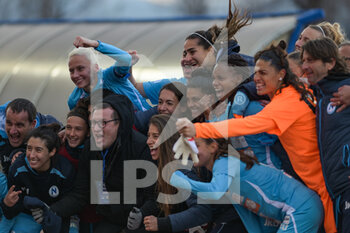 2022-02-26 - celebrations at the end of the game with Il Presidente del Napoli Femminile Raffaele Carlino during the Italian Serie A Women 2021/2022 match between Napoli Femminile vs Hellas Verona Women on February 26, 2022 at the Stadium Giuseppe Piccolo in Cercola Italy - NAPOLI FEMMINILE VS HELLAS VERONA WOMEN - ITALIAN SERIE A WOMEN - SOCCER